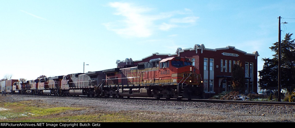 BNSF 4463